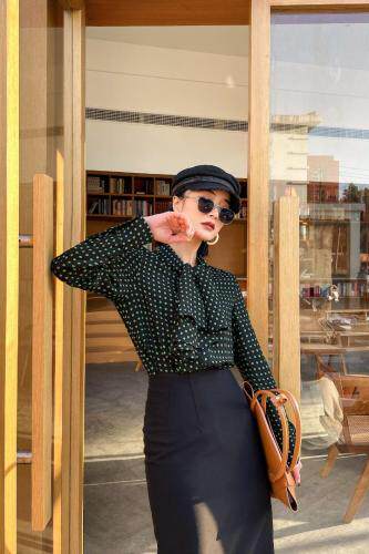 【春款】点点系带衬衫，两色三码，女装衬衫，哥卓