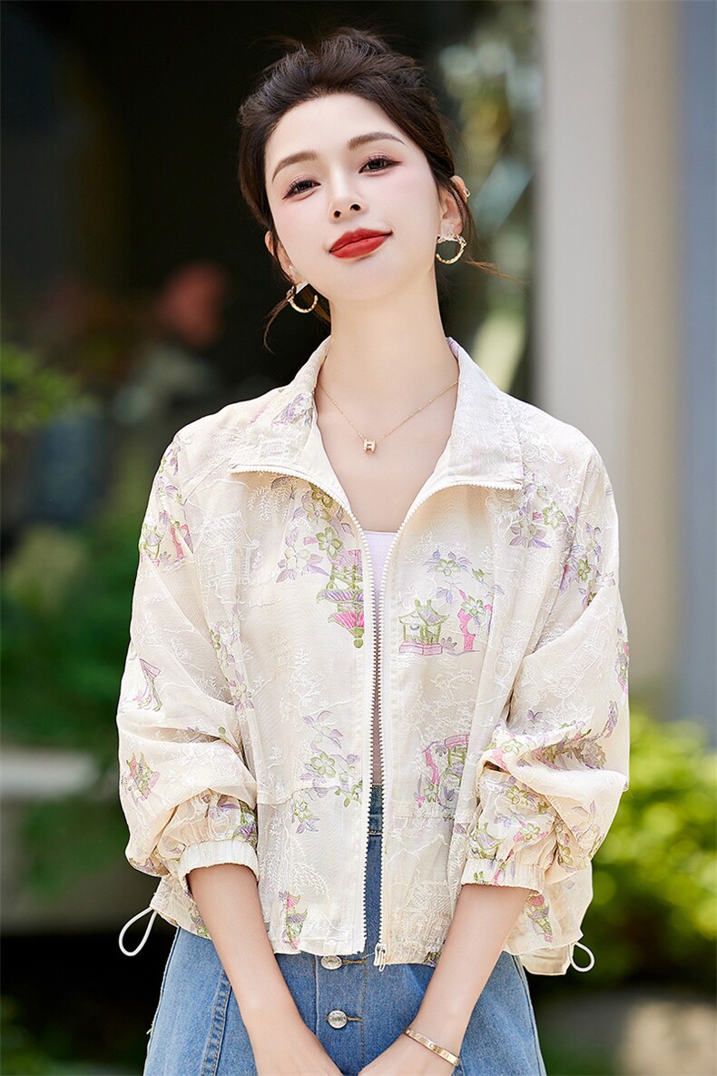 现货轻薄刺绣防晒衣女夏薄款宽松新款小个子时尚新中式外套防晒衣,女装防晒衣,丽美静依