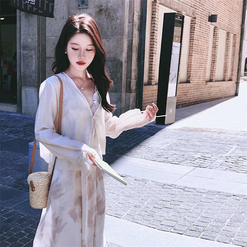 法式吊带连衣裙女2025早春秋新款今年流行碎花裙防晒衫,女装连衣裙,韩秀