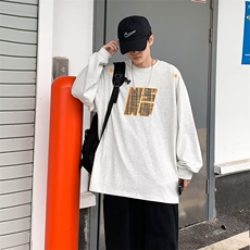 灰色
