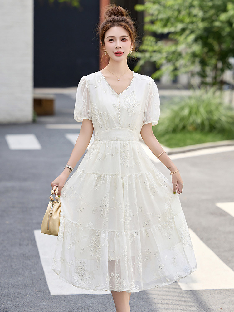 法式连衣裙女2025夏季新款巨好看的独特漂亮海边度假蓝色收腰裙子,女装连衣裙,贵人树