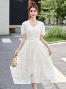 法式连衣裙女2025夏季新款巨好看的独特漂亮海边度假蓝色收腰裙子图片