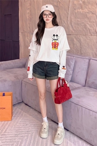 女夏季新款韩版运动休闲套装卡通印花圆领上衣宽松牛仔短裤两件套图片