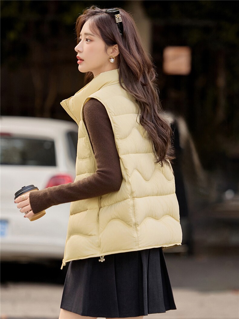 黄色立领羽绒马甲女2025冬季新款收腰显瘦冬装外套女,女装羽绒服,梦懿尔