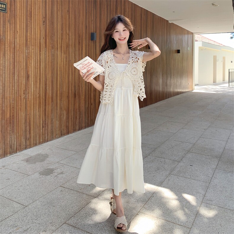 温柔风甜美小个子白色吊带连衣裙女夏季新款镂空短袖上衣两件套装图片