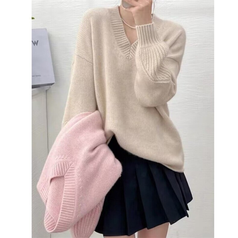 时尚百搭纯色V领羊毛衫秋季新款宽松显瘦针织衫，女装羊毛衫，隆格羊绒