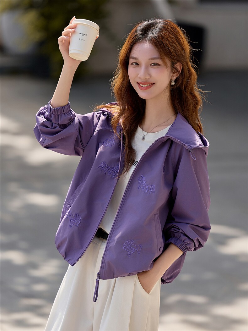 紫色工装开衫外套女2026秋季新款连帽拉链宽松高级感夹克上衣,女装短外套,梦懿尔