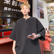 黑色