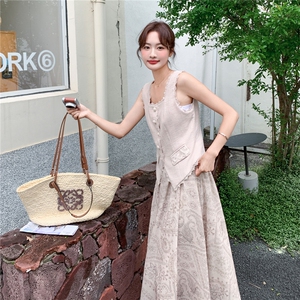 新款P195-K315小香风时尚气质高级感背心印花半身裙两件套图片