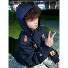 藏青色