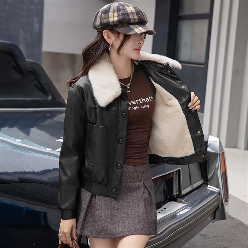 现货海宁f仿真皮皮衣女加绒加厚短款2024冬季新款女士宽松皮外套，女装皮衣，美拉德工厂直营店