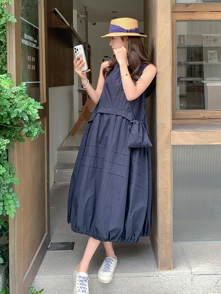 藏青色无袖连衣裙女夏2025新款学院风超火爆款减龄花苞灯笼背带裙,女装连衣裙,浙宝220