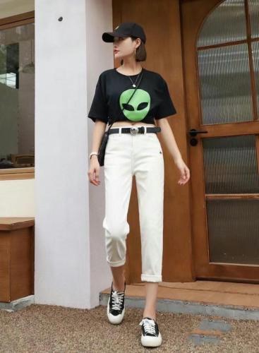 简单百搭绣花小脚裤,女装,七彩布衣