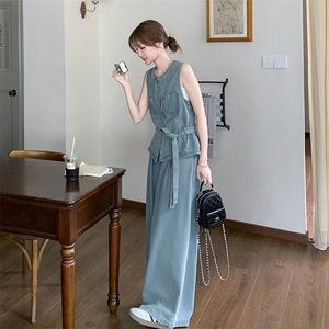 又a又飒薄款牛仔马甲上衣套装女夏季新款时尚洋气阔腿长裤两件套图片