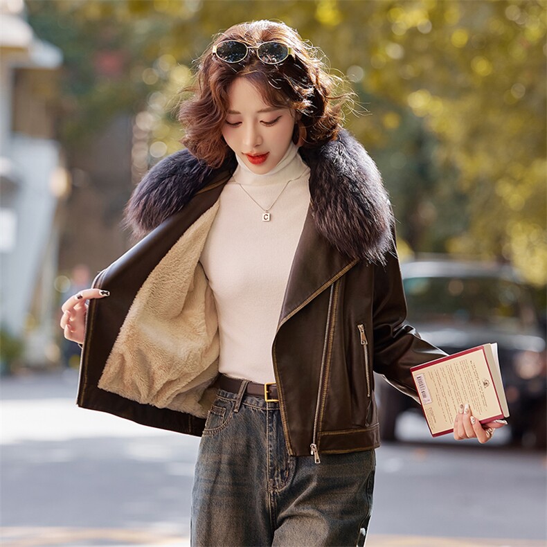 加绒加厚皮衣短外套女2024冬季新款修身显瘦真毛领小个子夹克上衣,女装皮衣,简古