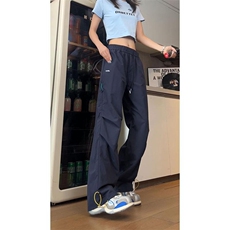藏蓝色