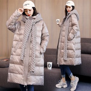 2022冬季新款气质休闲宽松可拆卸连帽围巾装饰保暖舒适羽绒服80%，女装羽绒服，时尚俏佳人