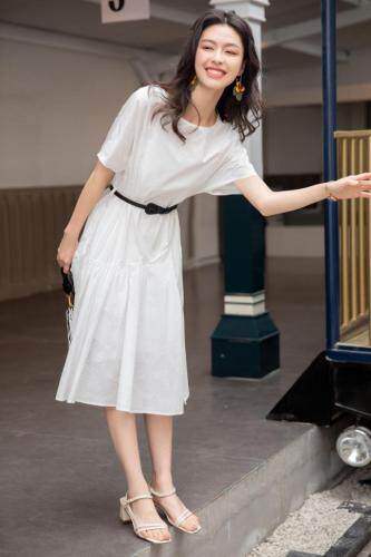 分享以白色收尾??现货现货，女装，千浪依族