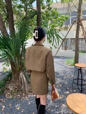 卡其棕套装，女装职业装，HE