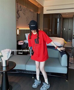 （现货）新款夏装T桖?包包图片
