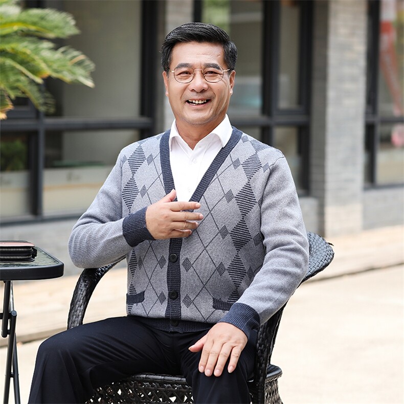 2024秋冬新款中老年男款V领菱形衫,男装羊绒开衫,衣恋羊绒