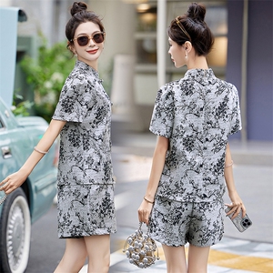 新中式国风提花套装女2025春夏新款小个子时尚短袖上衣短裤两件套图片