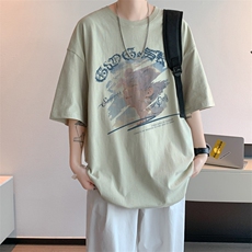 淡绿色