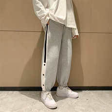 灰色