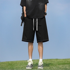 黑色