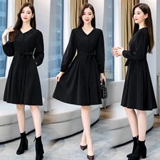 独特漂亮红色风衣外套女春2025超火好看气质高级感长款大衣，女装风衣，韩美纤衣