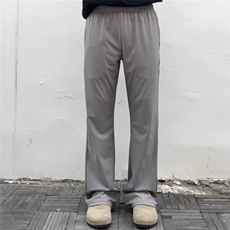 浅灰色