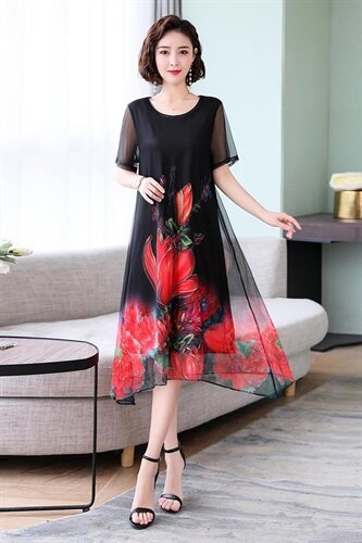 高端休闲遮肚大码连衣裙2024新款休闲妈妈裙子洋气潮简单而不简约，女装连衣裙，缘衣格