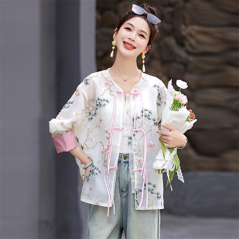 新中式小外套女2024年夏季新款气质高级感国风刺绣薄款防晒上衣服,女装短外套,木橙西子
