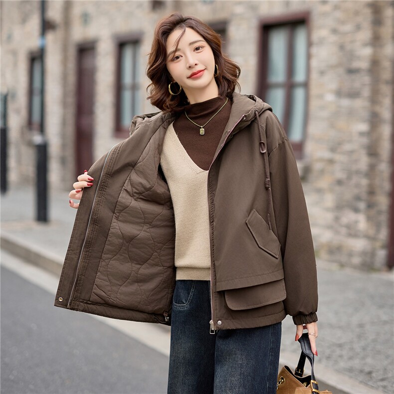 2025冬季女装新款大量现货时尚休闲连帽加棉派克服棉服,女装派克服,魅衣本色