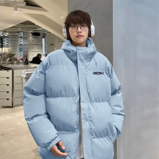 浅蓝色