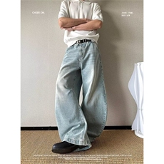 蓝色