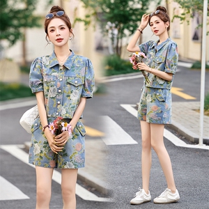 新中式套装女2025夏季新款小个子绝美休闲牛仔短裤一整套穿搭图片