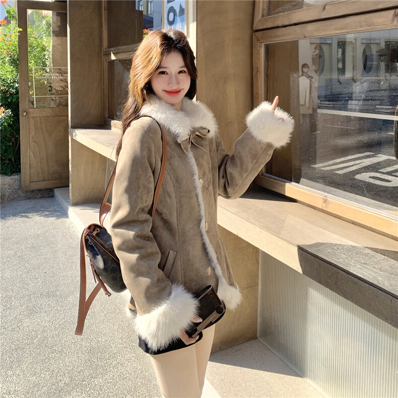现货新款皮毛一体加厚外套25134P190K288,女装短外套,2D035