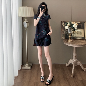 高级感新中式牡丹花旗袍套装女夏新款立领印花上衣阔腿短裤两件套图片