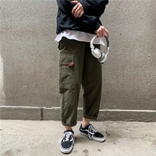 军绿色