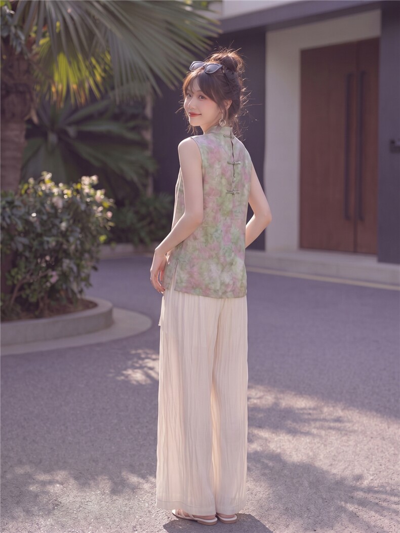 2026年夏季休闲风女优雅淑女通勤日常印花压皱新中式两件套,女装套装/套裙,曼琳思菲