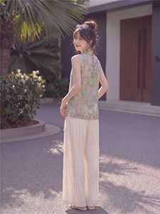 2026年夏季休闲风女优雅淑女通勤日常印花压皱新中式两件套图片