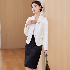 提花西装外套春秋2024新款女士小西装长袖修身短款小个子西服工作图片