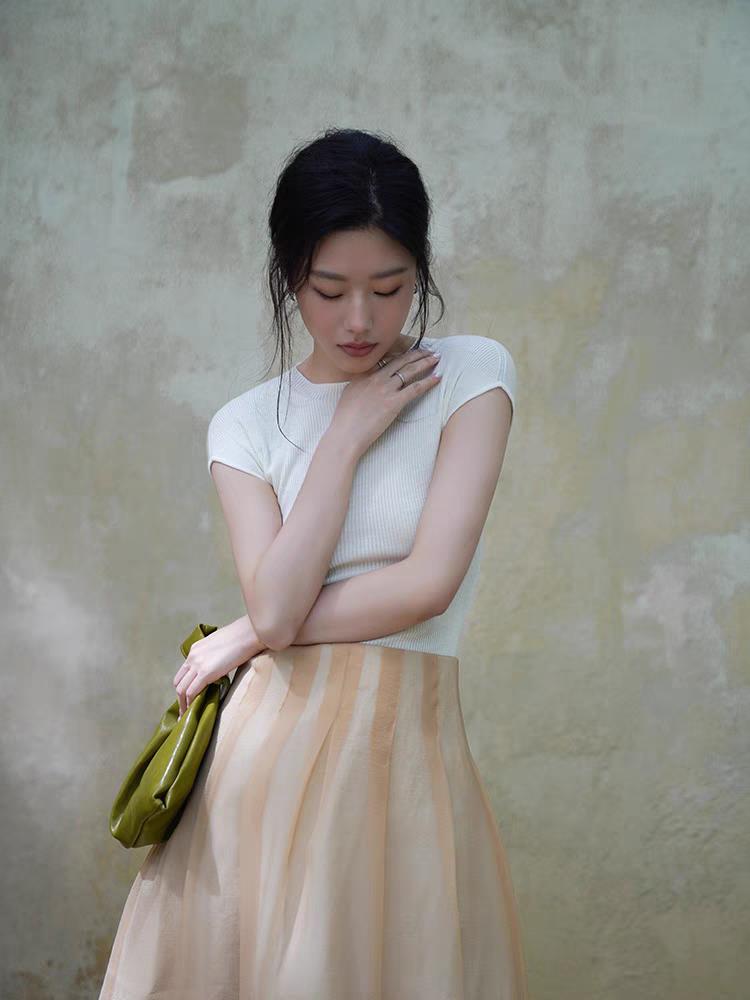 针织短袖t恤女2025新款夏季薄款宽松显瘦打底上衣小衫,女装T恤,更慕羊绒