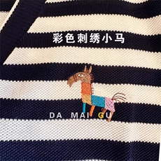 时尚女装秋季新款彩色刺绣小马条纹开衫修身显瘦短袖针织衫，女装短外套，珍珑羊绒