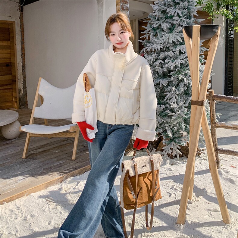 白色短款牛角扣PU皮拼接羽绒服女2025冬新款小个子加厚白鸭绒外套,女装羽绒服,2C081
