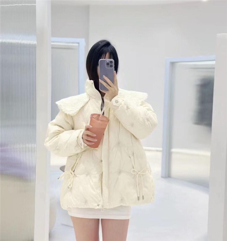 重工艺手工水钻羽绒服，女装羽绒服，得到THETHAT