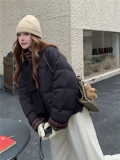 现货新款韩版宽松立领撞色格子袖口羽绒服短款外套面包服，女装羽绒服，韩然一族