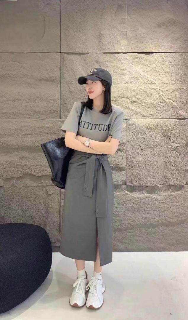 套装有现货，女装职业装，钱唐名店