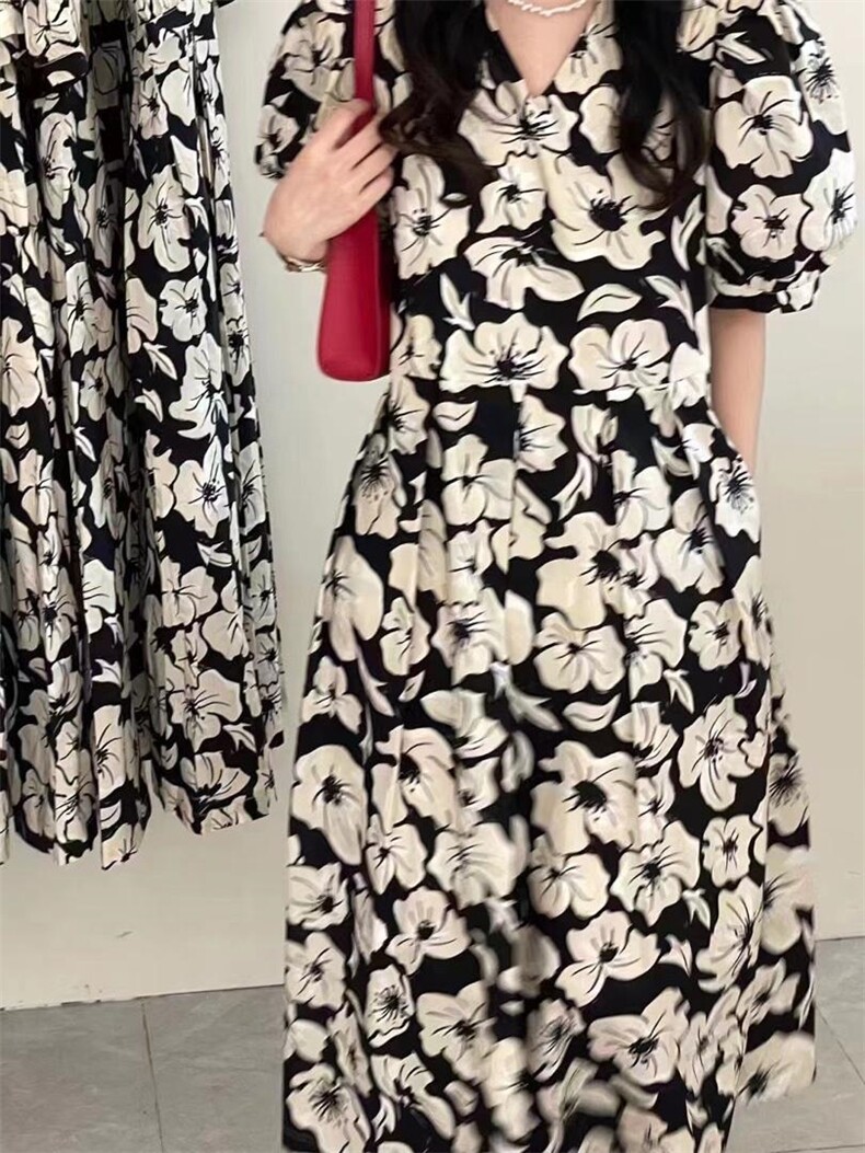 新款韩版碎花连衣裙，女装连衣裙，青菜萝卜